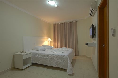 Skala Traveling Hotel Cuiabá Extérieur photo